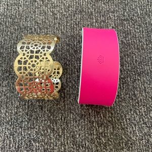 7” gold cuff with reversible pink/blue inset